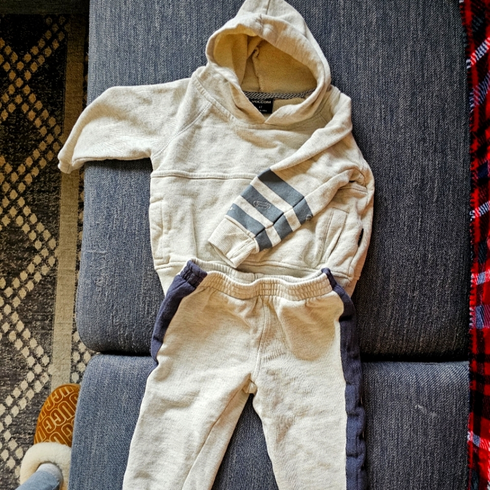 Volcom toddler tracksuit